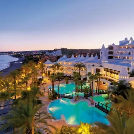 Sea Front إِستيبونا